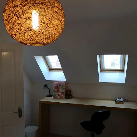 The Sharp House Leeds 3*
